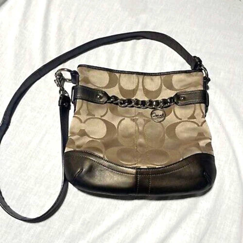 Coach F19730 Khaki Signature Optic Metallic Leather Chain Crossbody Bag Purse.